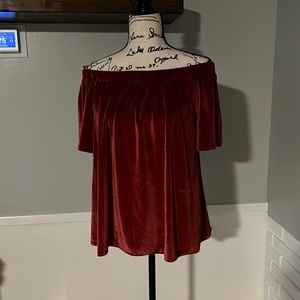 Chelsea & Theodore red velvet top